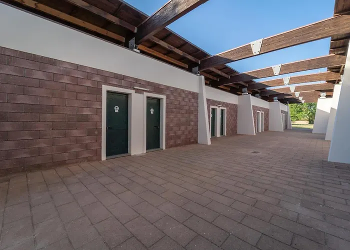 Guest house La Meta Sporting 3*